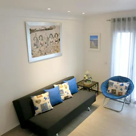 One Bedroom At 500 M Away From The Nazaré