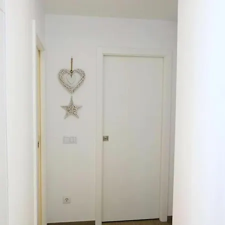Apartment One Bedroom At 500 M Away From The