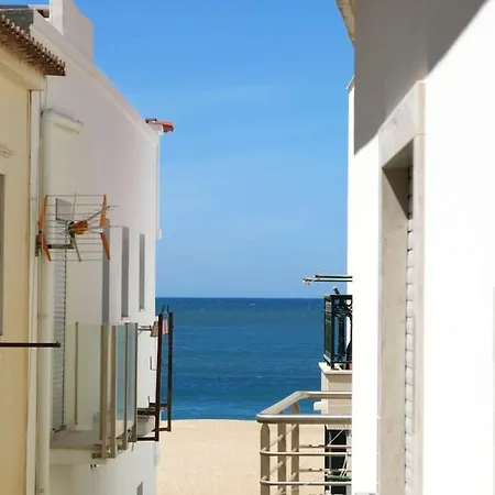 One Bedroom At 500 M Away From The *
