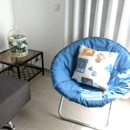 One Bedroom At 500 M Away From The