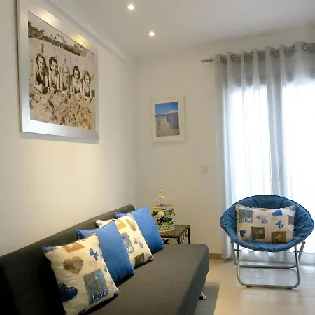 One Bedroom At 500 M Away From The Apartment
