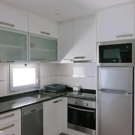 Apartment One Bedroom At 500 M Away From The Nazaré